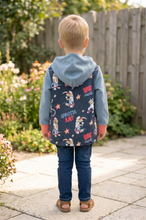 Lade das Bild in den Galerie-Viewer, Softshell / Jeans Jacke Gr. 104/110
